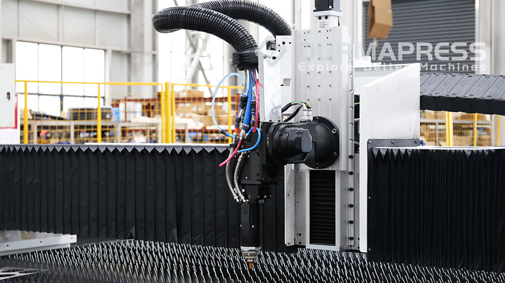 Bevel Cutting Head 30KW  CE Ce - огляд і ціна Quality Industrial Laser Cutting