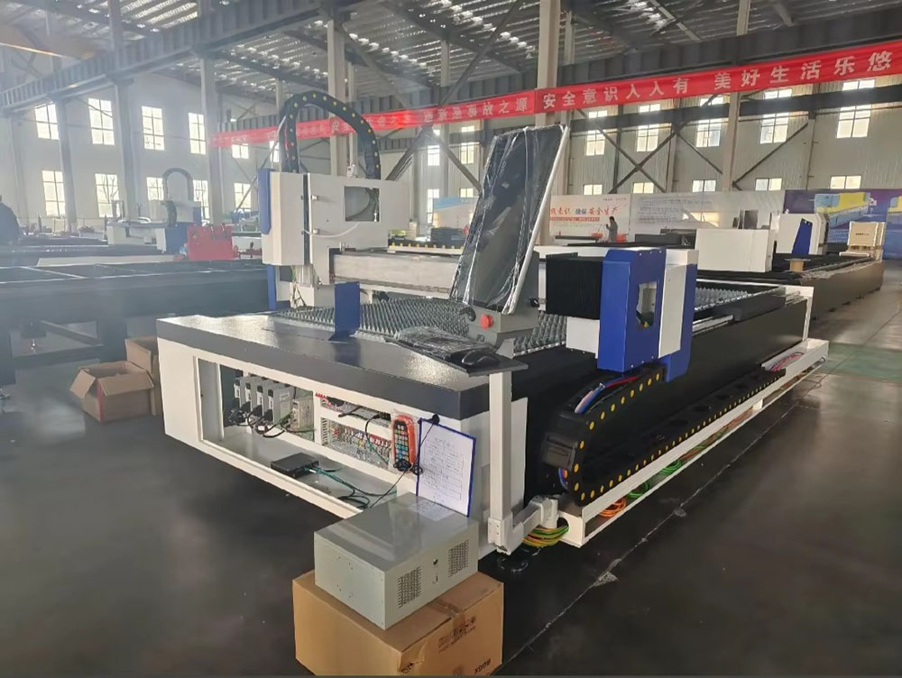 Industrial 3000W CNC Fiber Las - огляд і ціна Industrial Laser Cutters