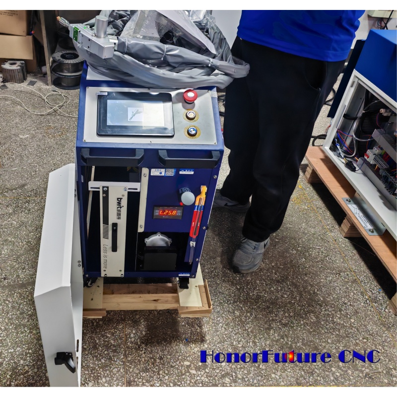 Industrial 1500W BWT Fiber Las - огляд і ціна Industrial Laser Cutting Machines